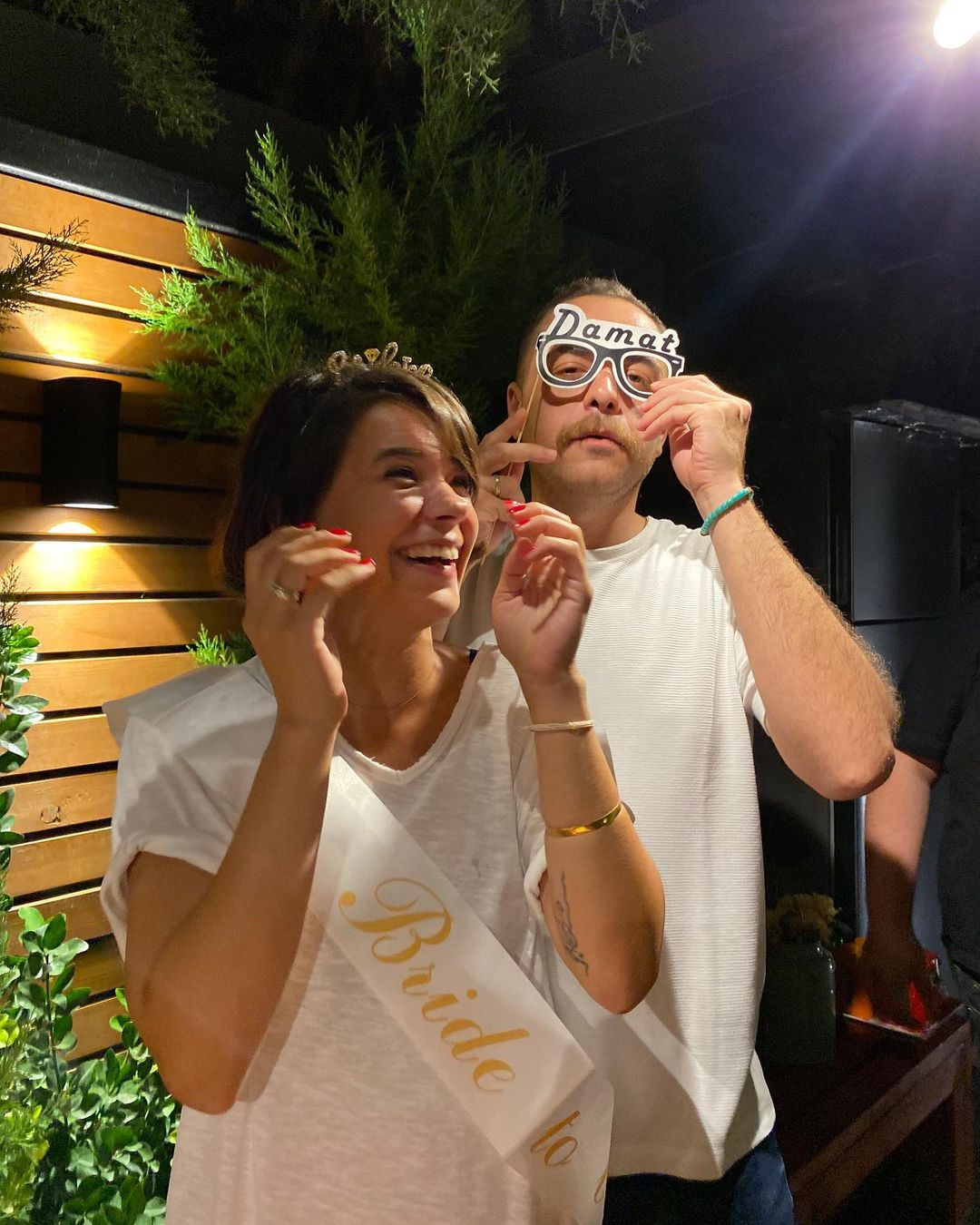 Sessiz sedasız nikah masasına oturmuştu... Oyuncu Selen Seyven'den güzel haber