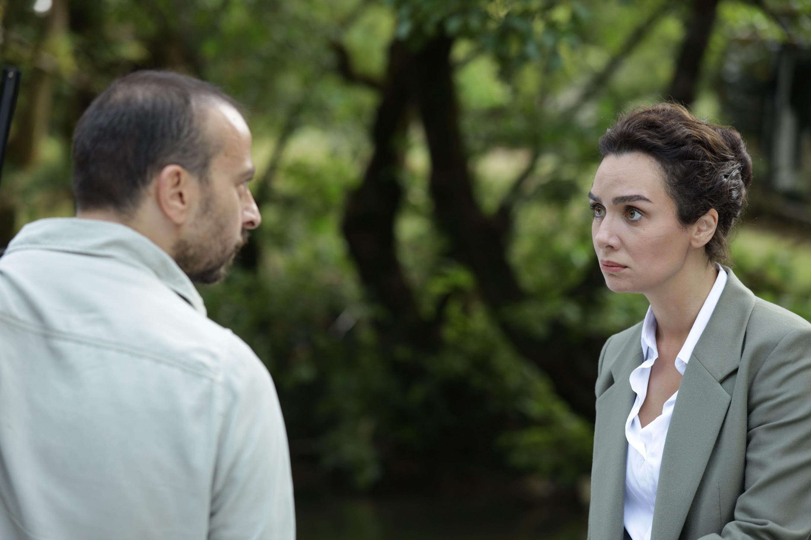 Son Yaz - Son Yaz'a Katılan Birce Akalay'dan İlk Set Kareleri! | FOX