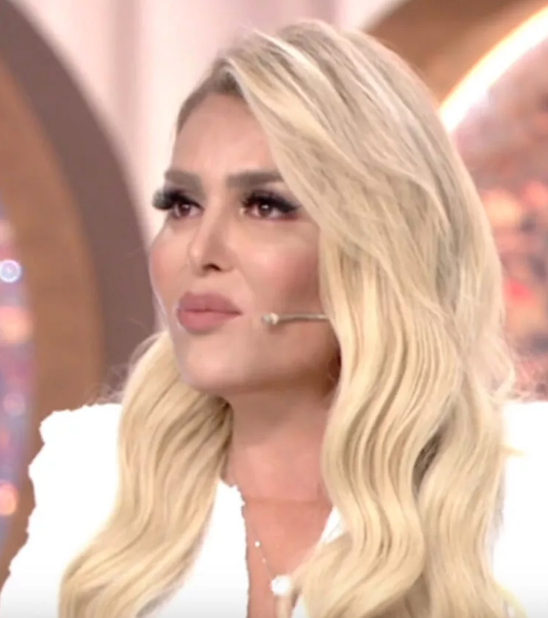Selin Ciğerci gözyaşlarını tutamadı... Gökhan Çıra ile biten evliliğinden bahsederken duygusan anlar yaşadı