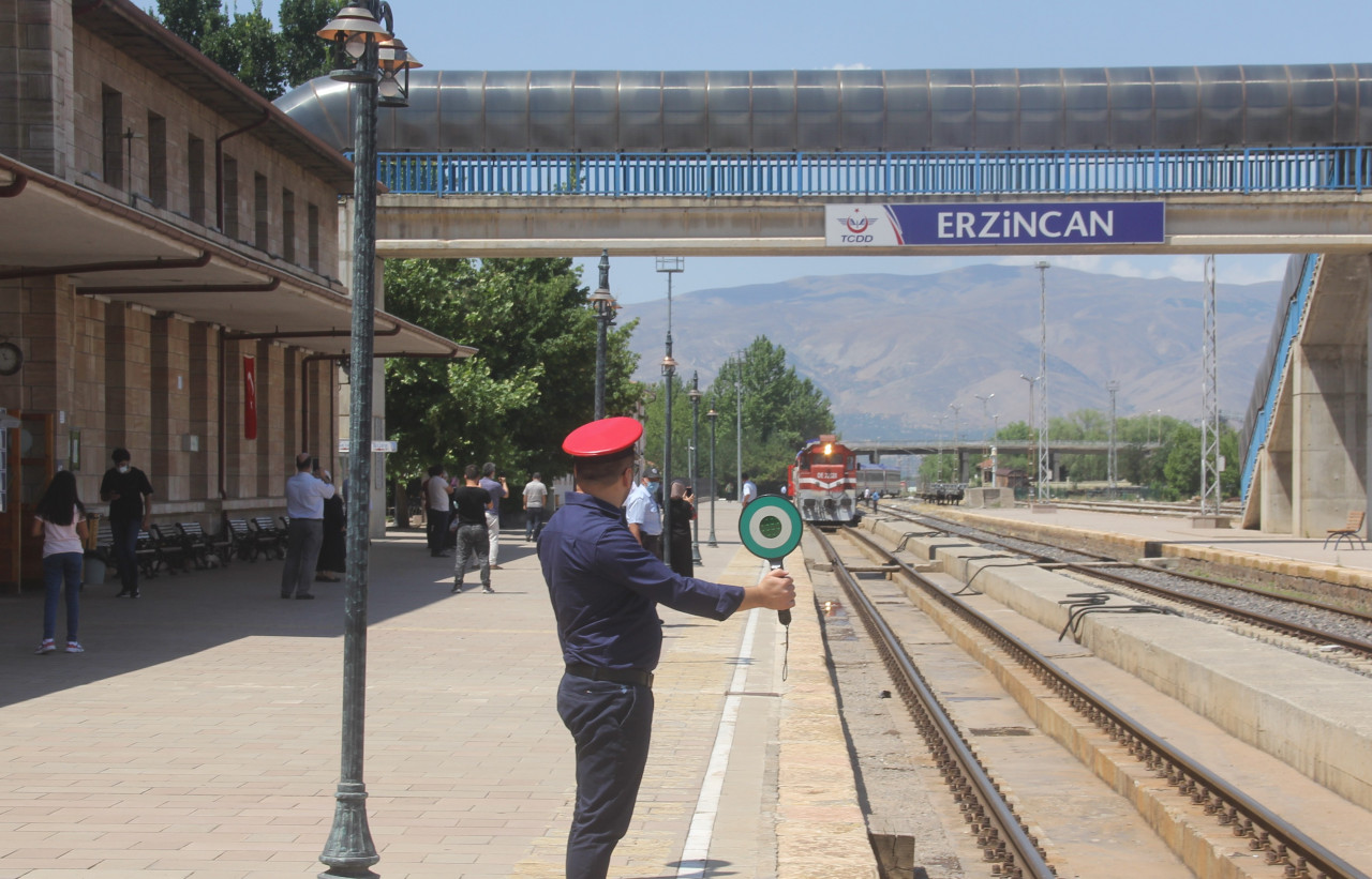 Ankara - Kars arasında Doğu Ekspresi ile 24 saatlik masalsı yolculuk