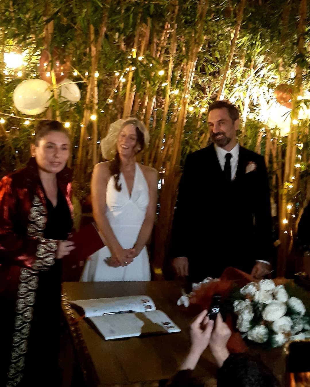 Sürpriz nikah! Poyraz Karayel'in Avukat Sema'sı Emel Gölgeçen dünyevine girdi