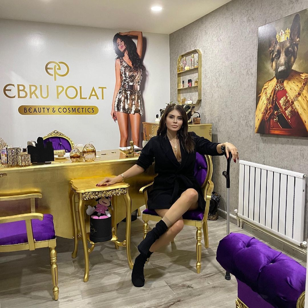 Şarkıcı Ebru Polat'ın günlük kazancı dudak uçuklattı