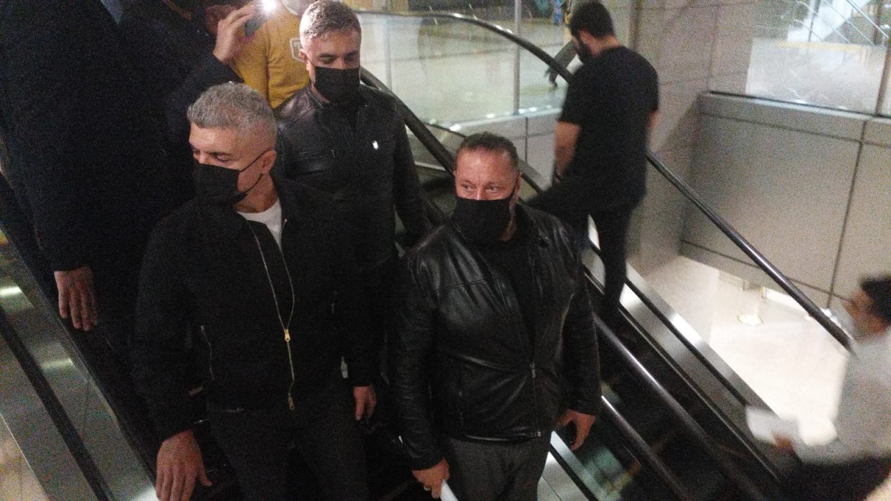 Velayet davasında sona yaklaşıldı! &Ouml;zcan Deniz ile Feyza Aktan mahkeme salonunda karşı karşıya geldi