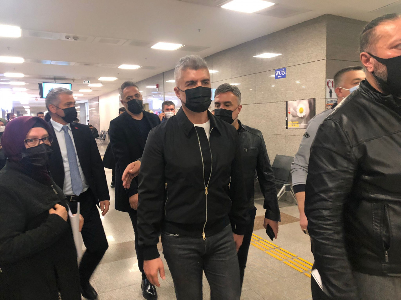 Velayet davasında sona yaklaşıldı! &Ouml;zcan Deniz ile Feyza Aktan mahkeme salonunda karşı karşıya geldi