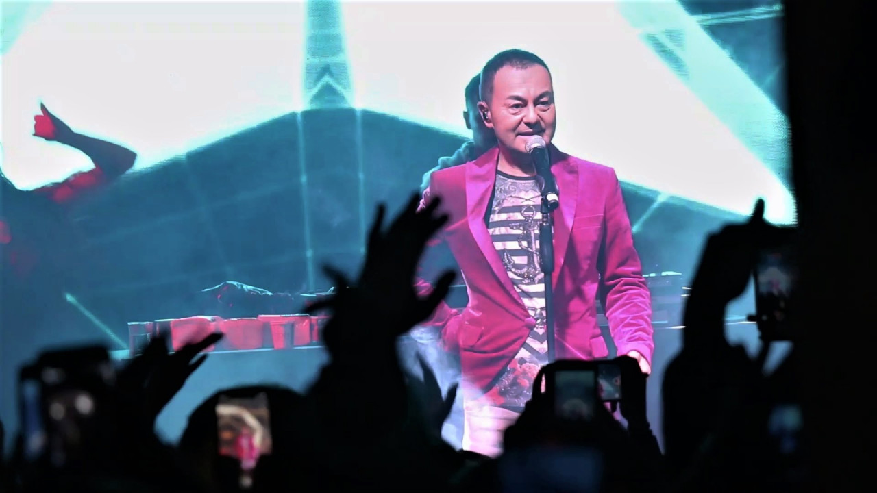 Serdar Ortaç konserinde ortalık fena karıştı! Hayranları birbirine girdi