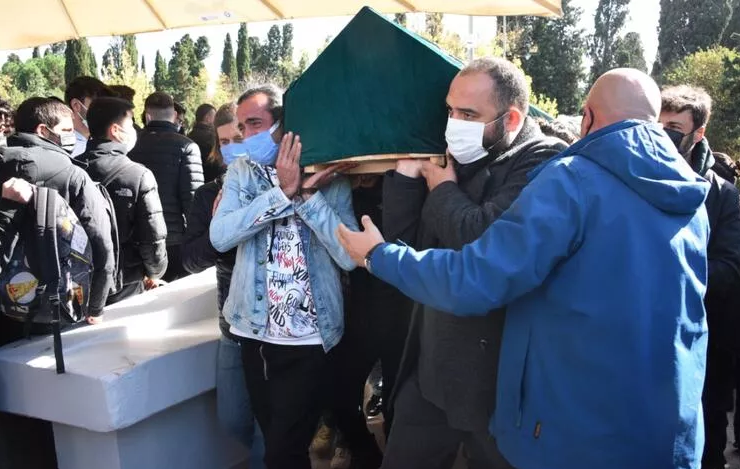 Tuba Büyüküstün acı gününde eski sevgilisi Sami Saydan'ı yalnız bırakmadı
