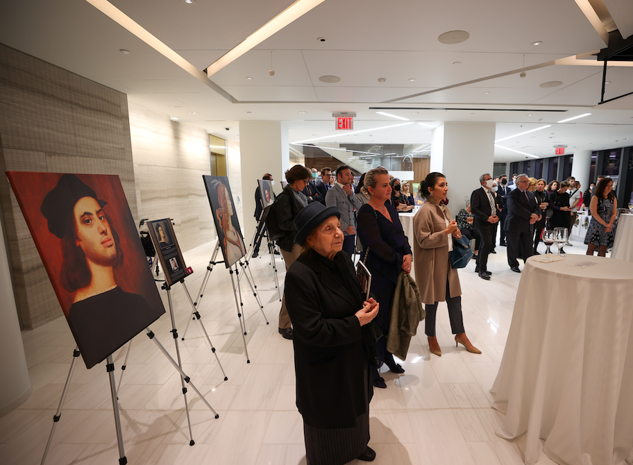 "Down sendromlu Mona Lisa" farkındalık yaratmak için New York'ta