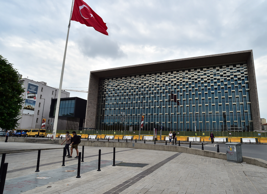 AKM'nin a&ccedil;ılış haftasına "Mozaik" damga vuracak