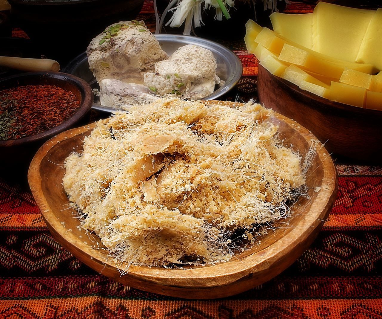 HORİS (PEYNİR HELVASI)