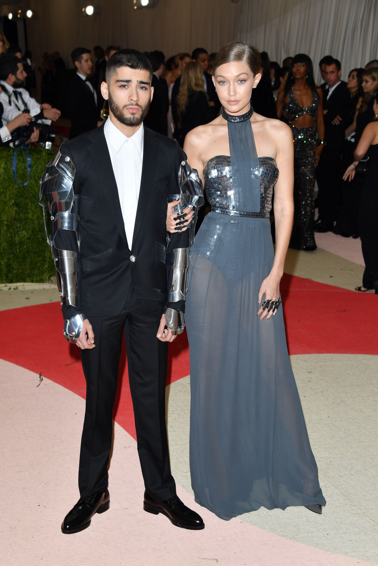 Gigi Hadid - Zayn Malik aşkı bitti! Yolanda Hadid şiddet g&ouml;rd&uuml;ğ&uuml;n&uuml; iddia etti