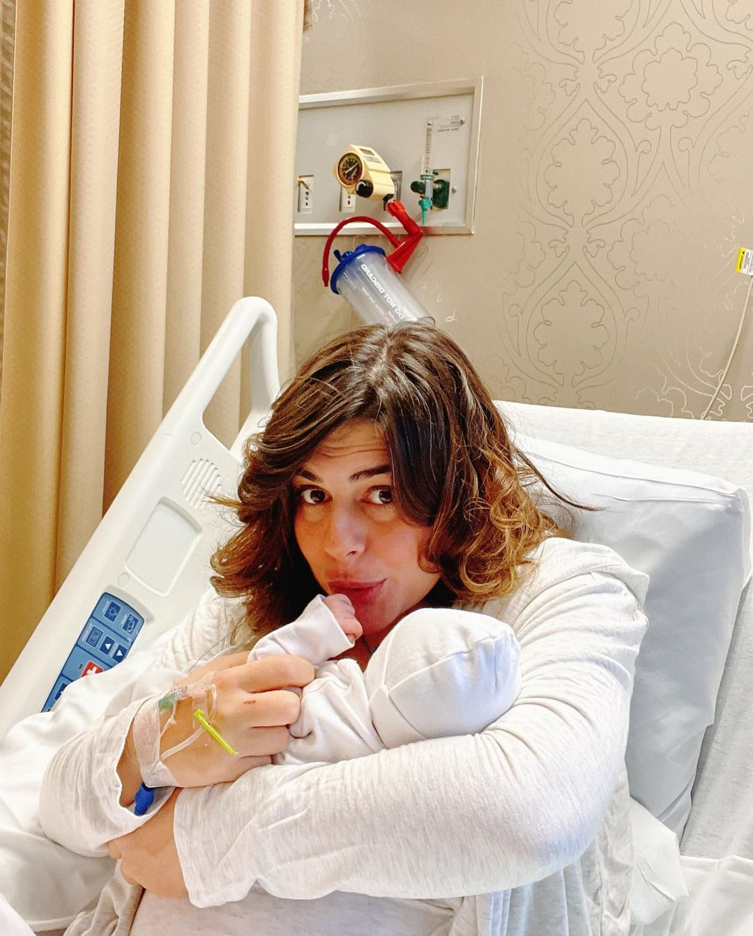 Ayça Erturan ile Oğulcan Kırca kızları Nova'ya kavuştular