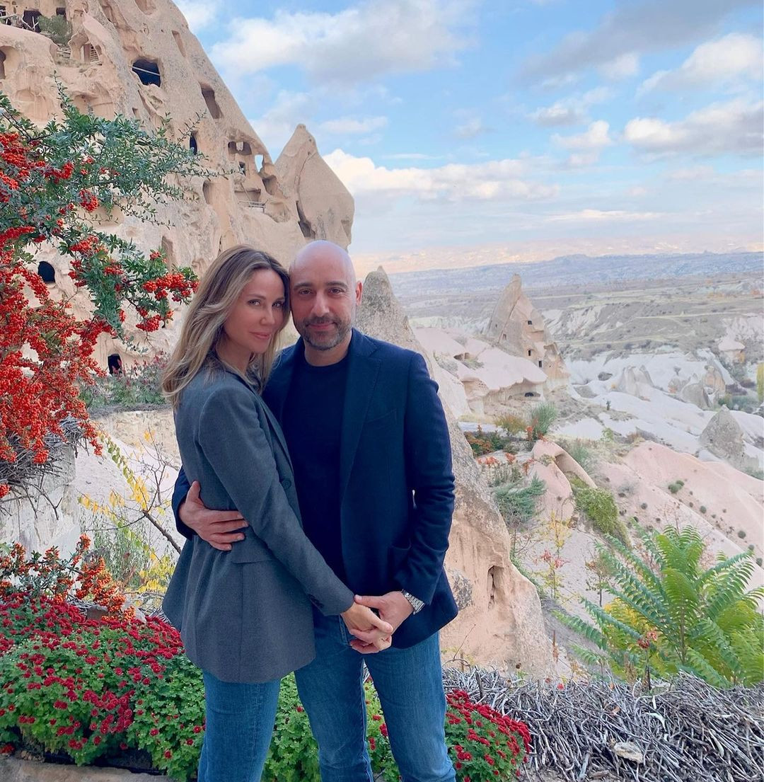 Demet Şener aşka geldi! Yeni sevgilisi Tolga Arman ile romantik tatilini paylaştı