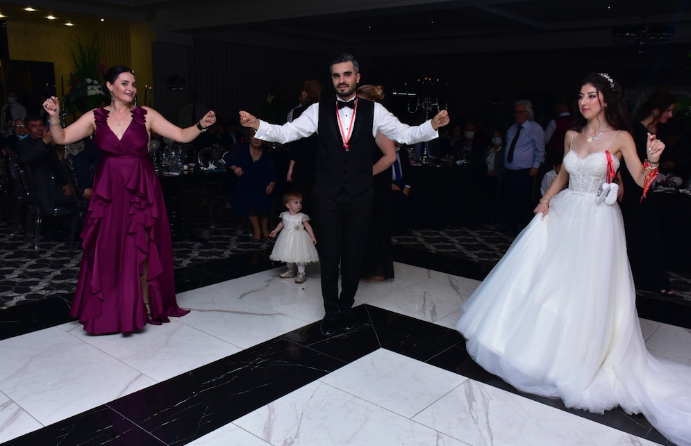 Masumlar Apartmanı'nın Ceylan'ı Aslıhan G&uuml;rb&uuml;z &ccedil;iftetelli oynadı
