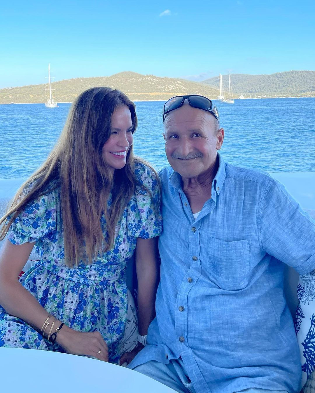 Babasını kaybeden Ebru Şallı'dan duygulandıran paylaşım