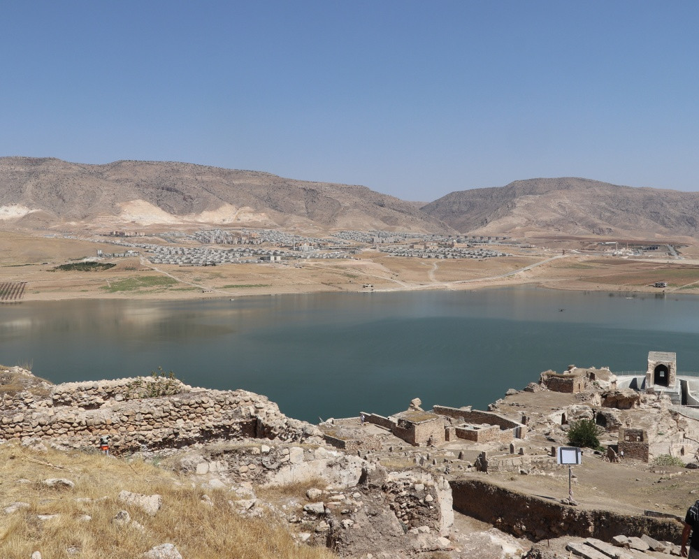 Batman'daki Hasankeyf Kalesi yeniden turizme a&ccedil;ıldı