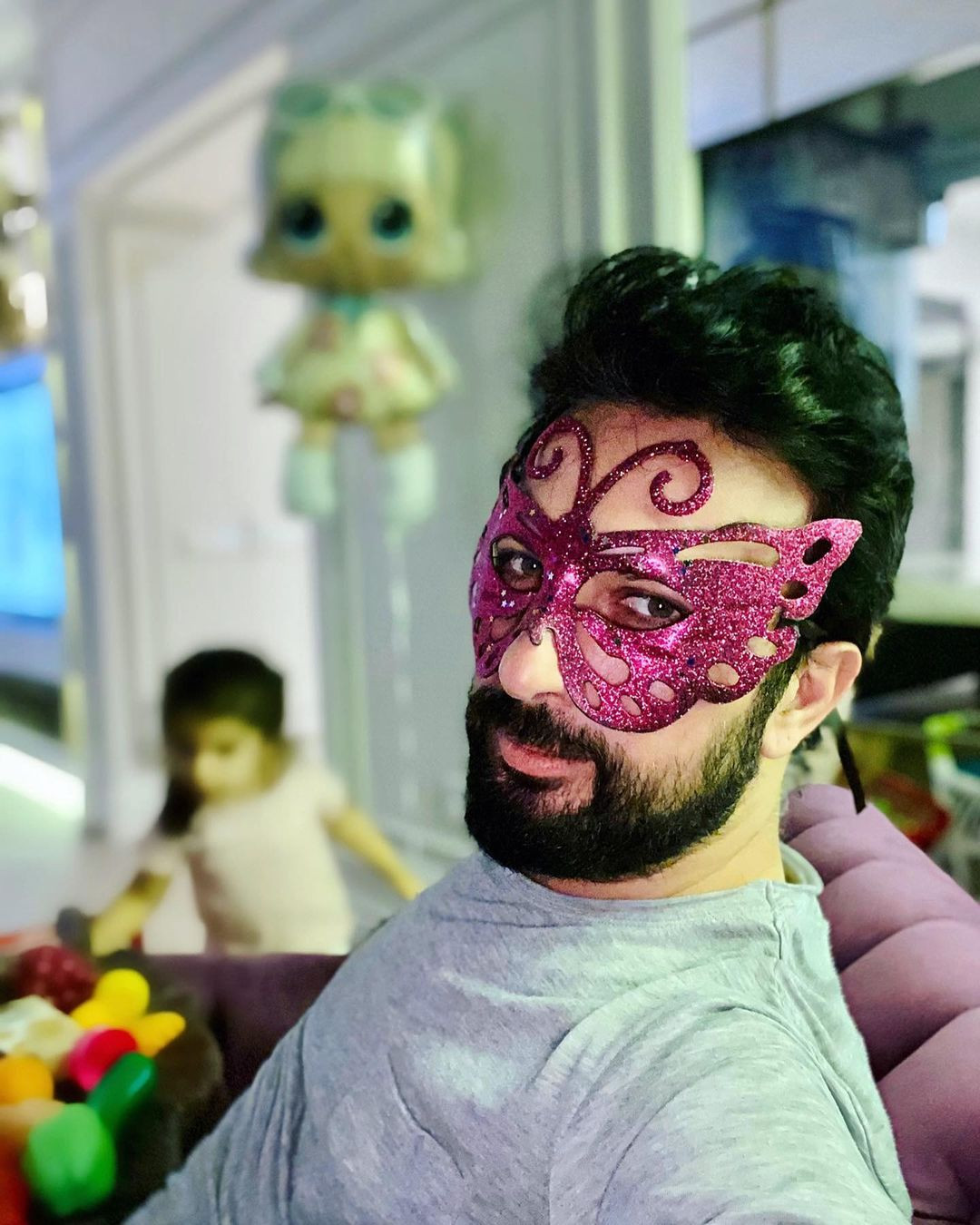 Megastar Tarkan'dan ilginç açıklama: Yakında beni makyajlı görürseniz şaşırmayın