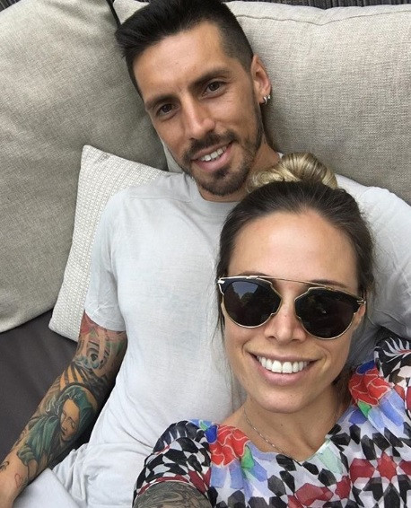 Yıldız futbolcu Jose Sosa'nın 18 yıllık birlikteliğinde mutsuz son
