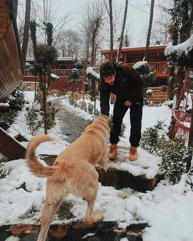 İpek Yazıcı ile Ufuk Beydemir'in aşk tatili! Fotoğraflarını hayranları beğeni yağmuruna tuttu