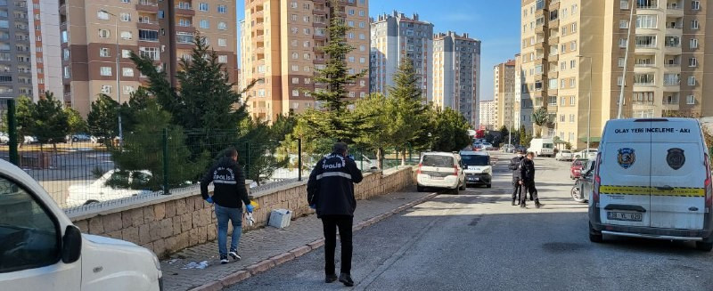 Kayseri’de boşanma aşamasındaki kadın silahla önce kocasını yaraladı sonra kendi kafasına sıktı