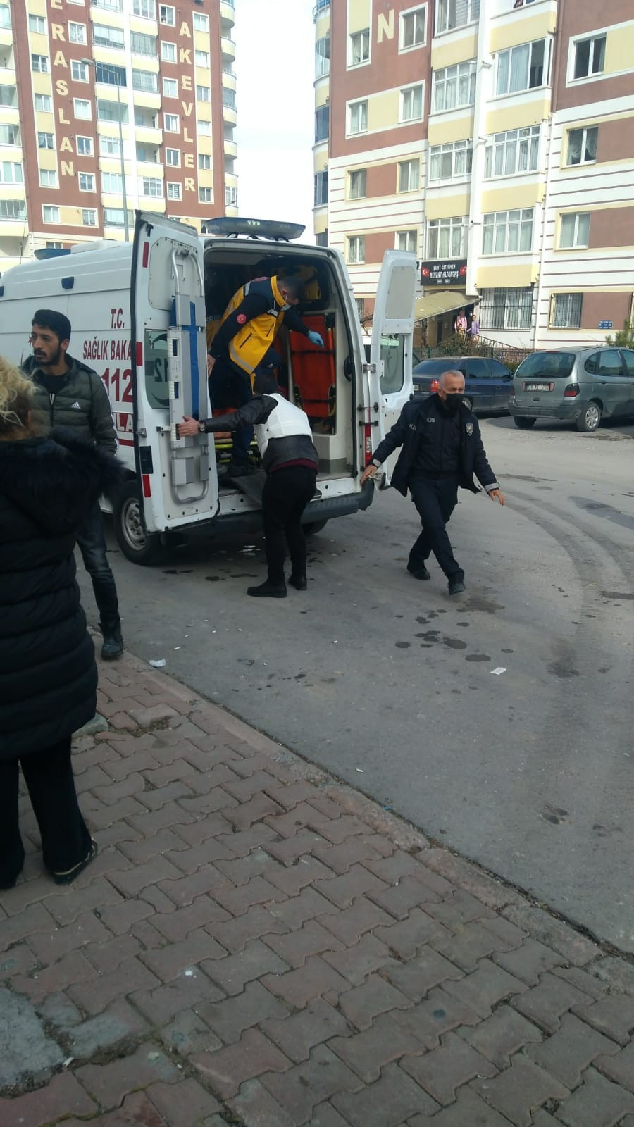Kayseri’de boşanma aşamasındaki kadın silahla önce kocasını yaraladı sonra kendi kafasına sıktı