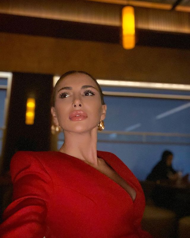 Melis S&uuml;tşurup ile evlenmeye hazırlanan Mustafa Sandal ile Emina Jahovic arasında yeni kriz
