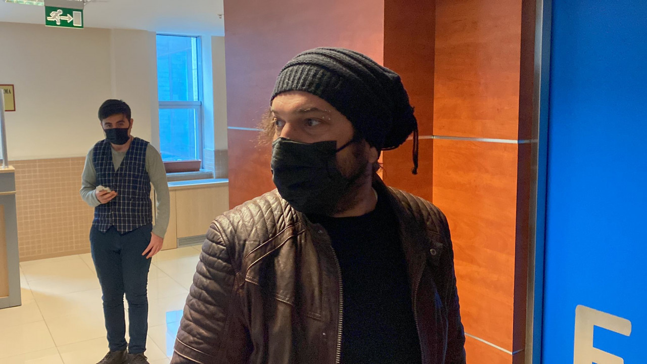 Darp ettiği komşusu i&ccedil;in 'tam d&ouml;vemedim' diyen şarkıcı Halil Sezai ifade verdi