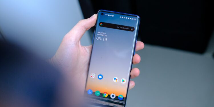 Android kullanıcıları dikkat! Telefonunuzda bu uygulamalar varsa hemen silin!