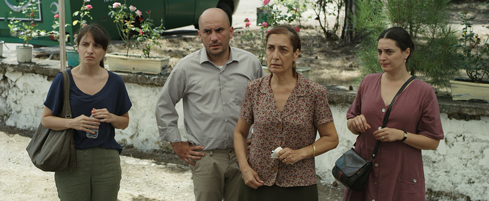 “Bana Karanlığını Anlat”