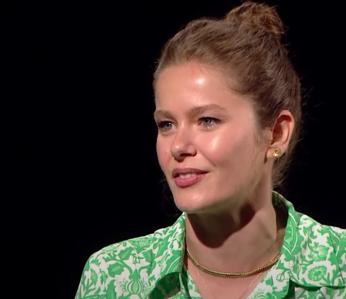 burcu biricik