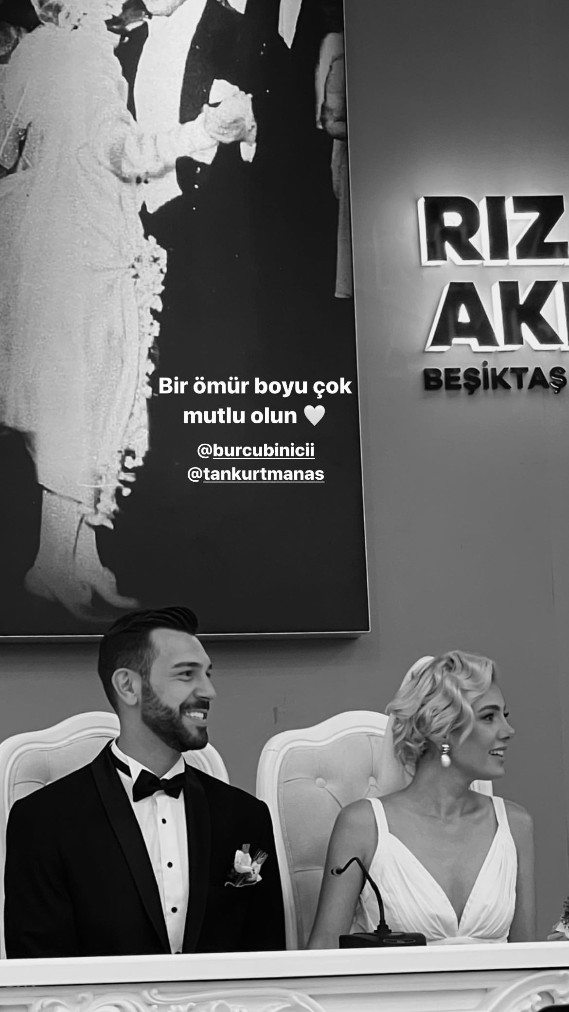 İşte Burcu Binici ile Tankurt Manas'ın nikahından kareler...