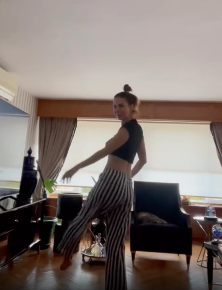 Eşinden boşanan Tuğba Özerk dans videosuyla gündem oldu