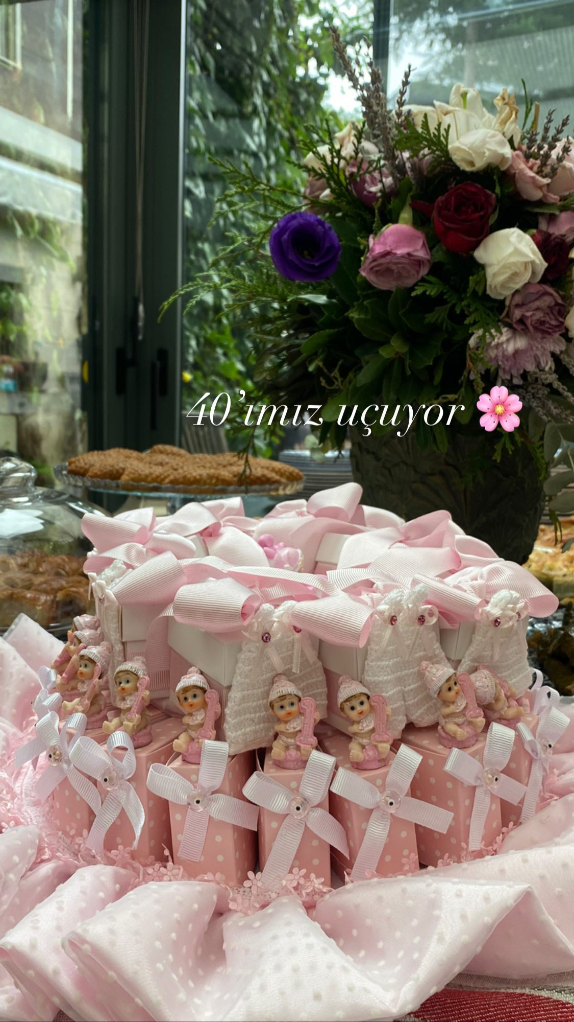 Seda Bakan 'baby shower' partisi d&uuml;zenlemek yerine mevlit okuttu