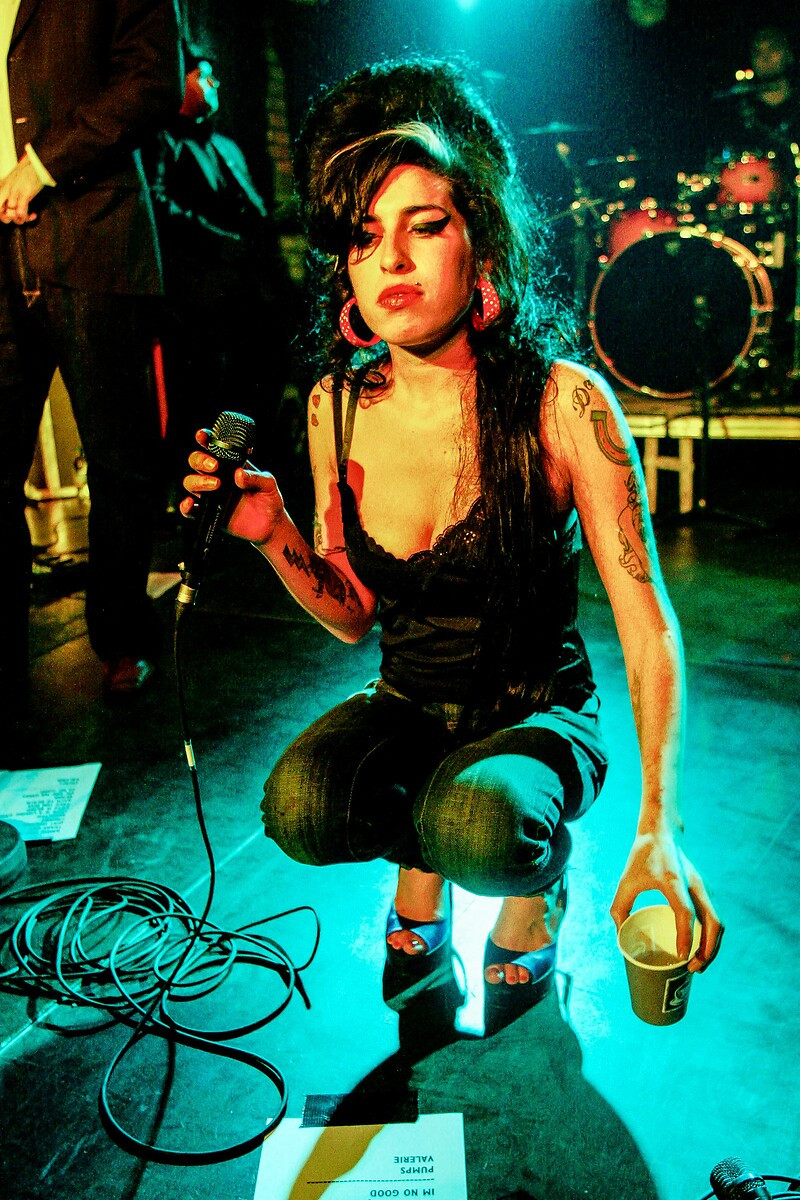 'Back to Black' albümüyle müzik dünyasını kasıp kavurmuştu... Amy Winehouse'un hayatı dizi oluyor