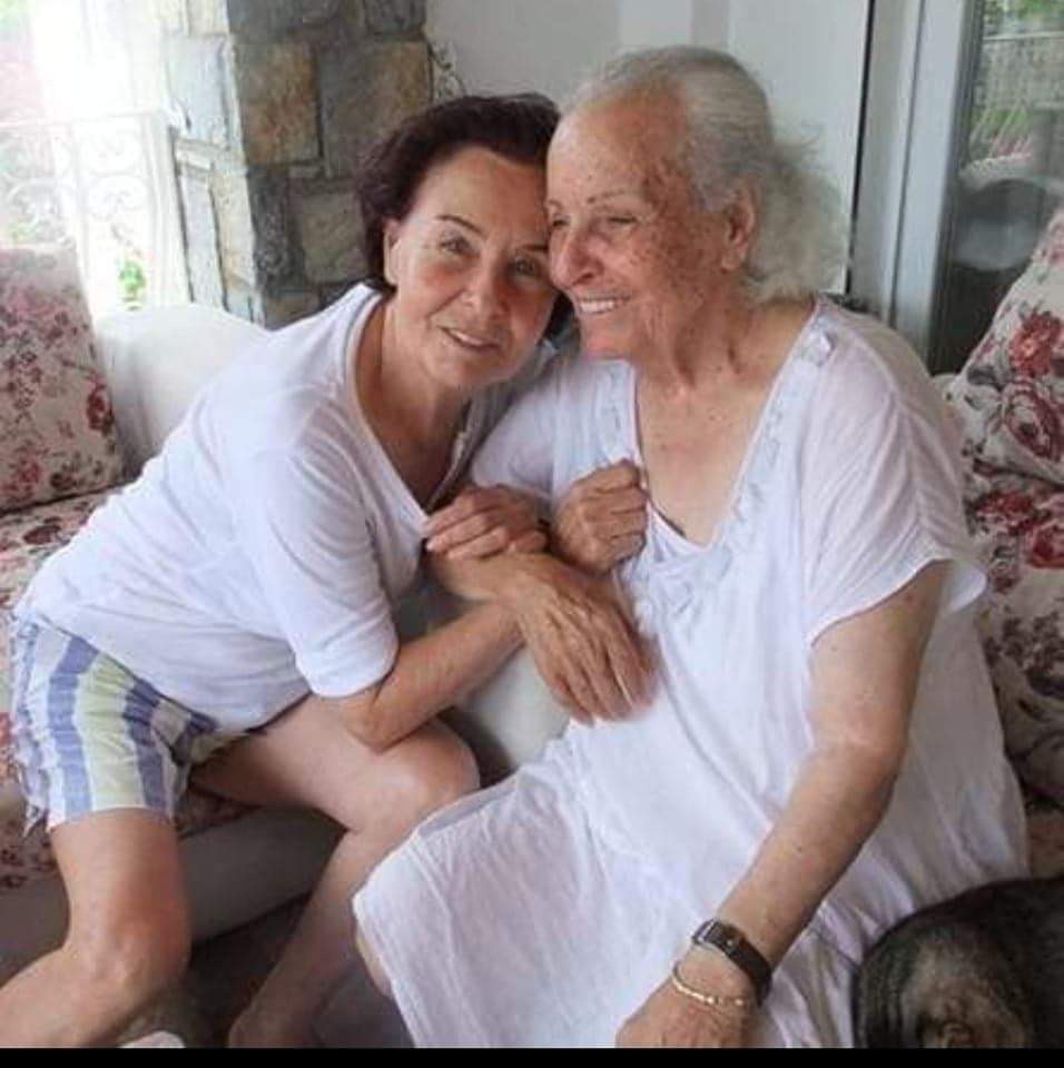 Fatma Girik'in annesi 99 yaşındaki Münevver Ukav, vefat etti